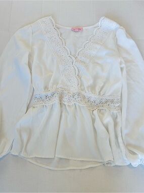 Lace-Trim V-Neck Peplum Blouse - White